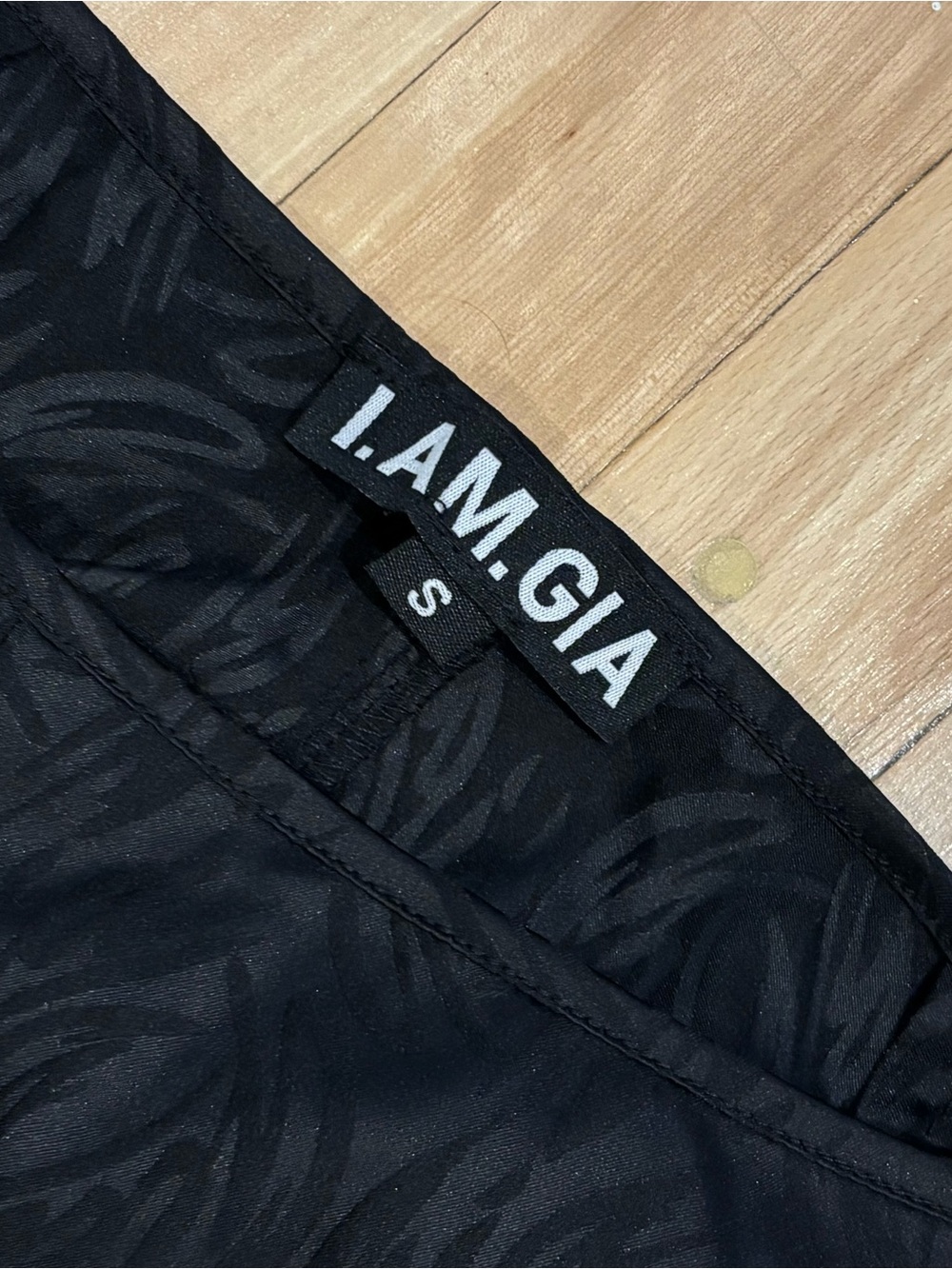 I.AM.GIA Flare Black Subtle Pattern pants